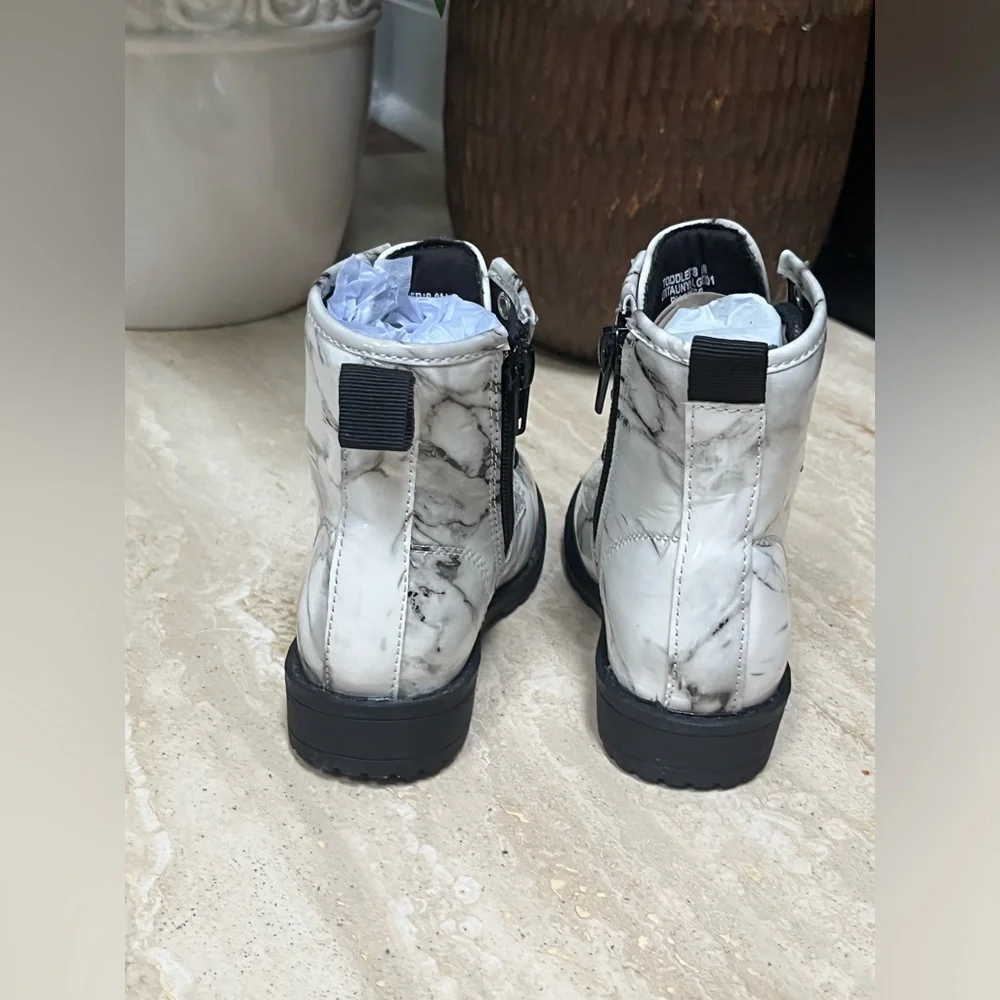NWT M I A Toddlers Lil Tanya Moto Boots
